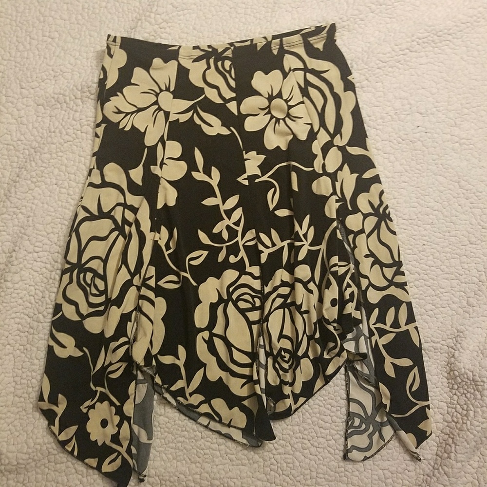 Lette Floral skirt